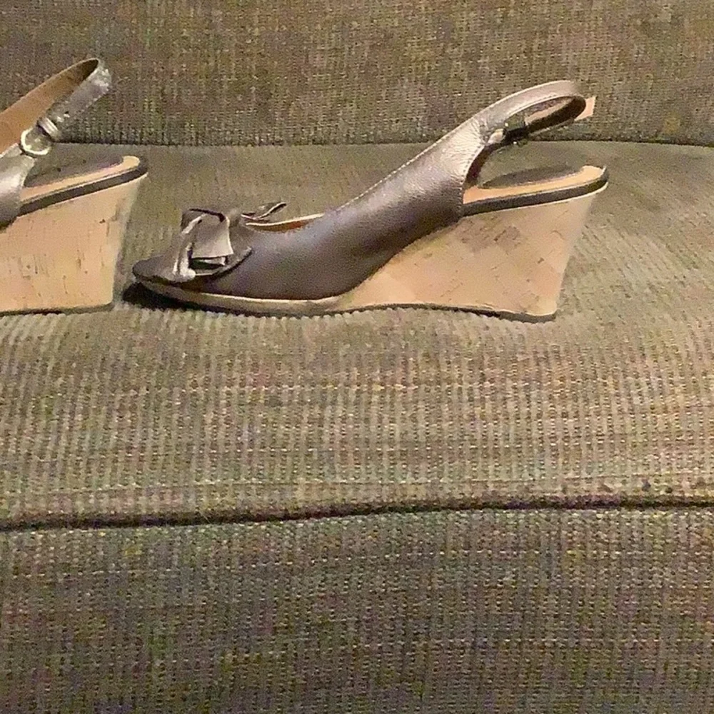 Clark’s bronze cork sling backs, size 8.5M - Picture 5 of 8